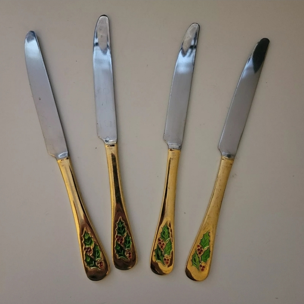 Christmas Holly Berry Dinner Knives Flatware Gold Tone Lot of 4 Stainless Japan